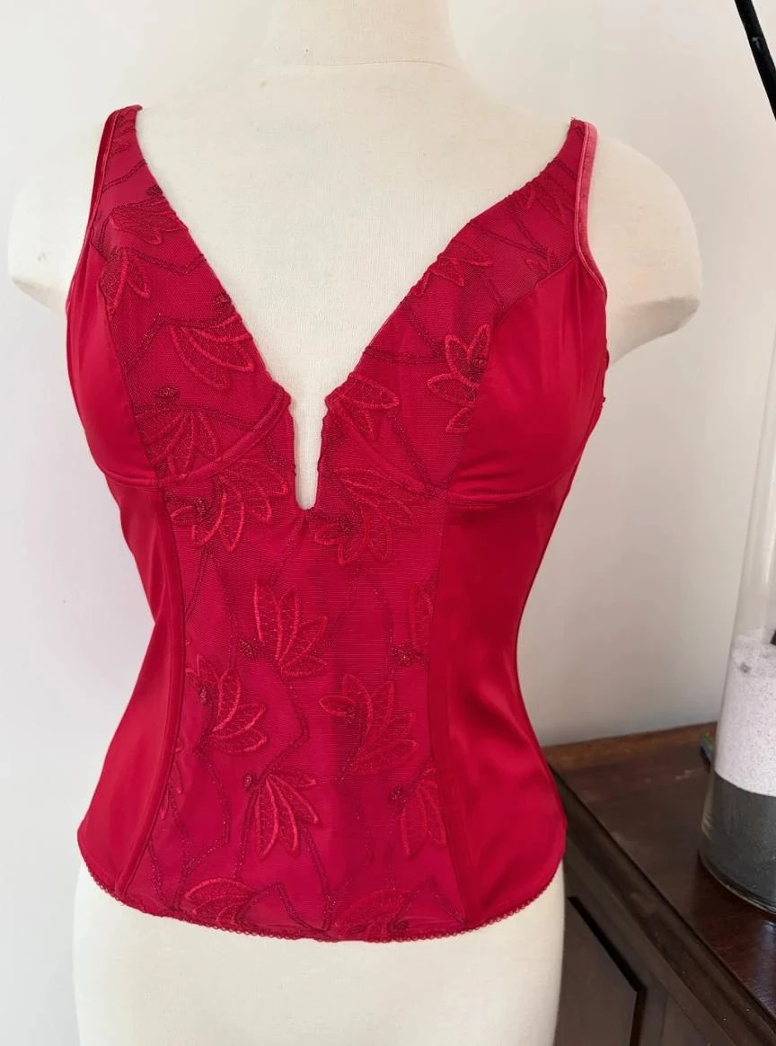 Sostén bustier Valisère rojo bordado nuevo con etiqueta talla M lencería elegante – photo 2